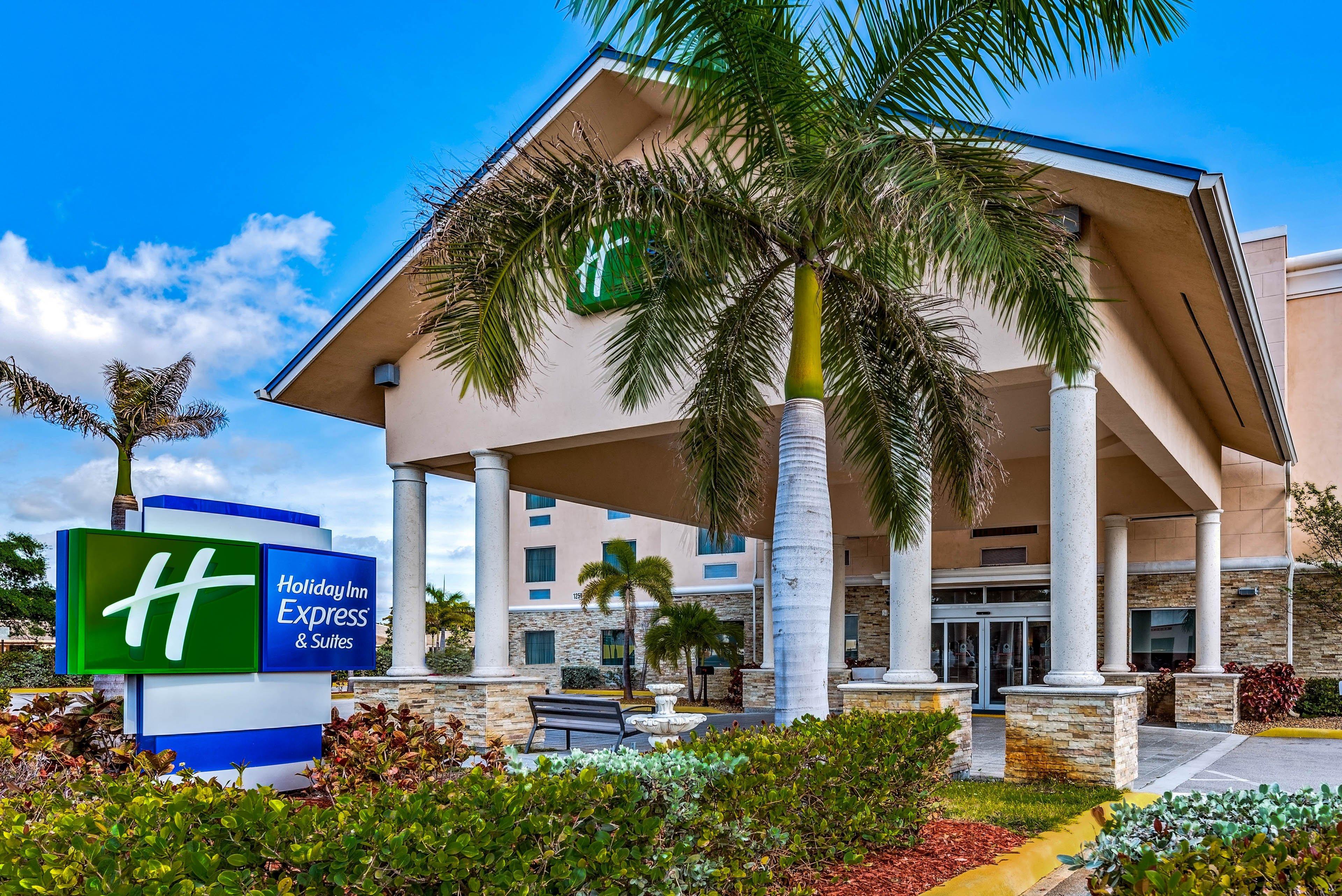 Holiday Inn Express & Suites Lantana By Ihg Esterno foto