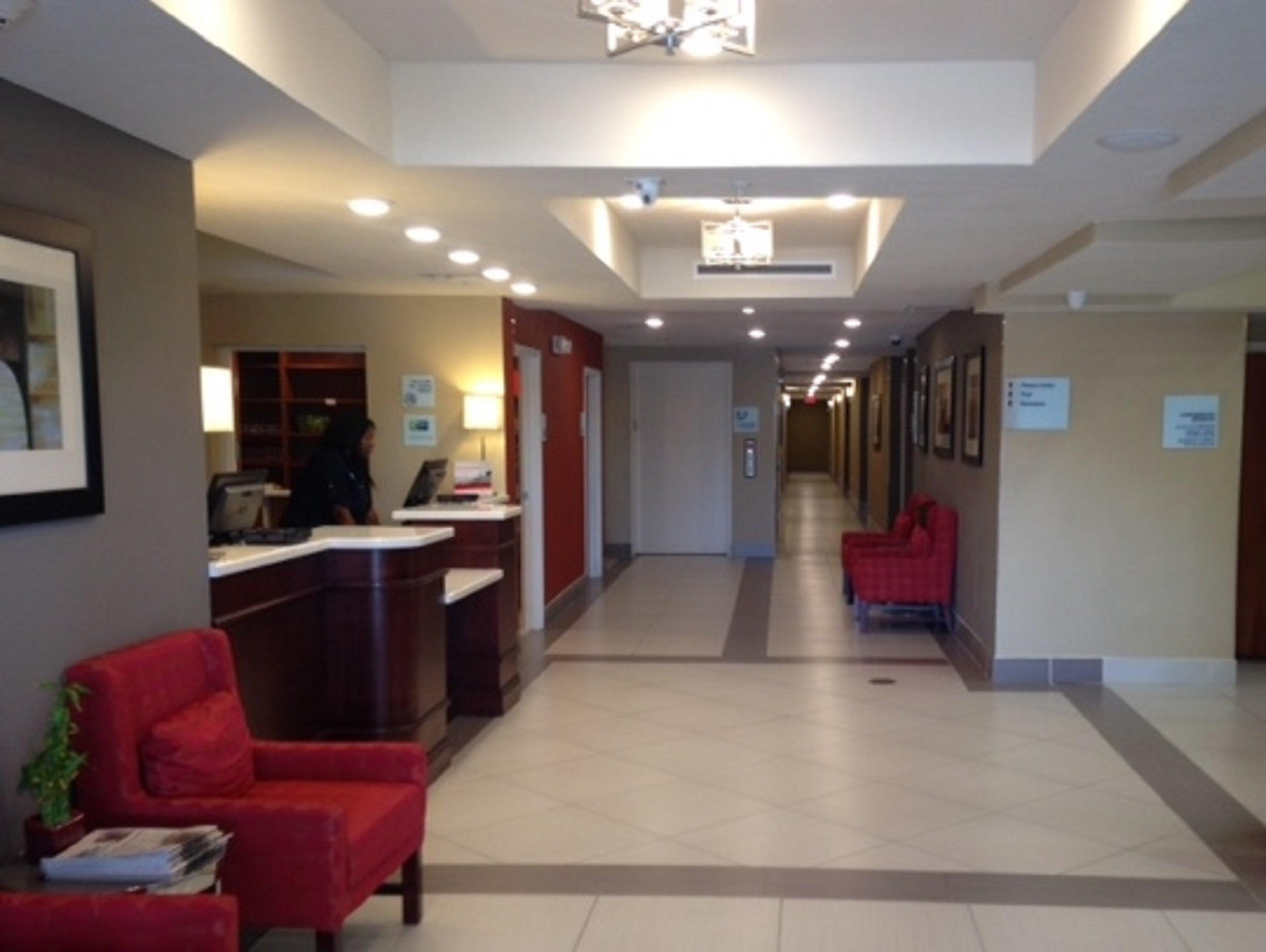 Holiday Inn Express & Suites Lantana By Ihg Esterno foto